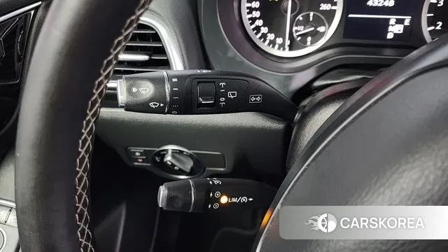 Infiniti Q30 2019 Белый из Кореи, фото 6