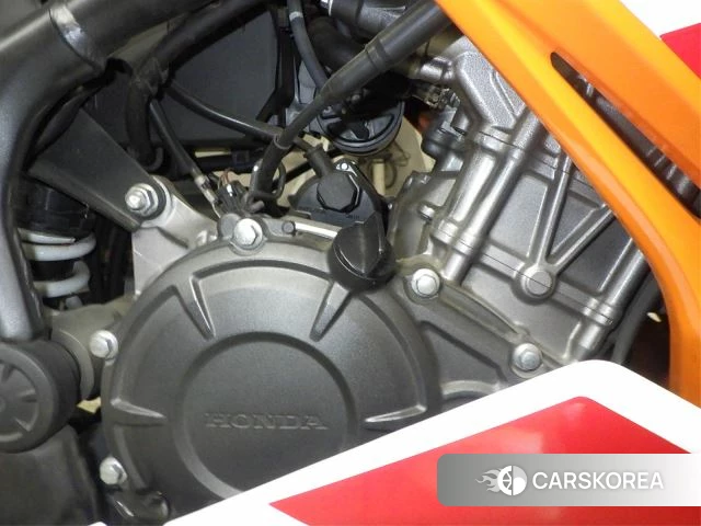 Honda CBR250RR id 3946992 из Японии 6