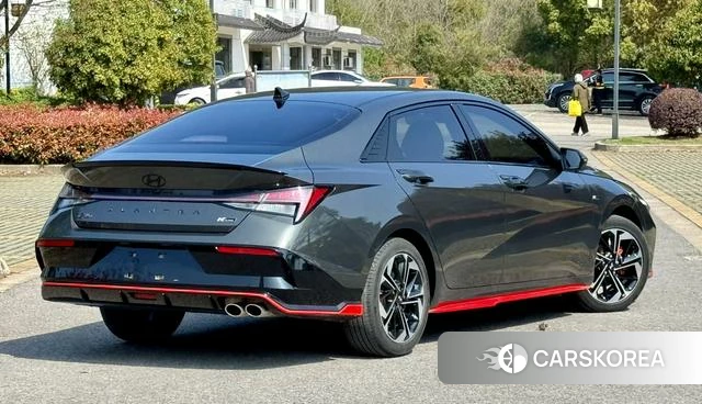 Hyundai Elantra 2024 Темно-серый из Китая, фото 6