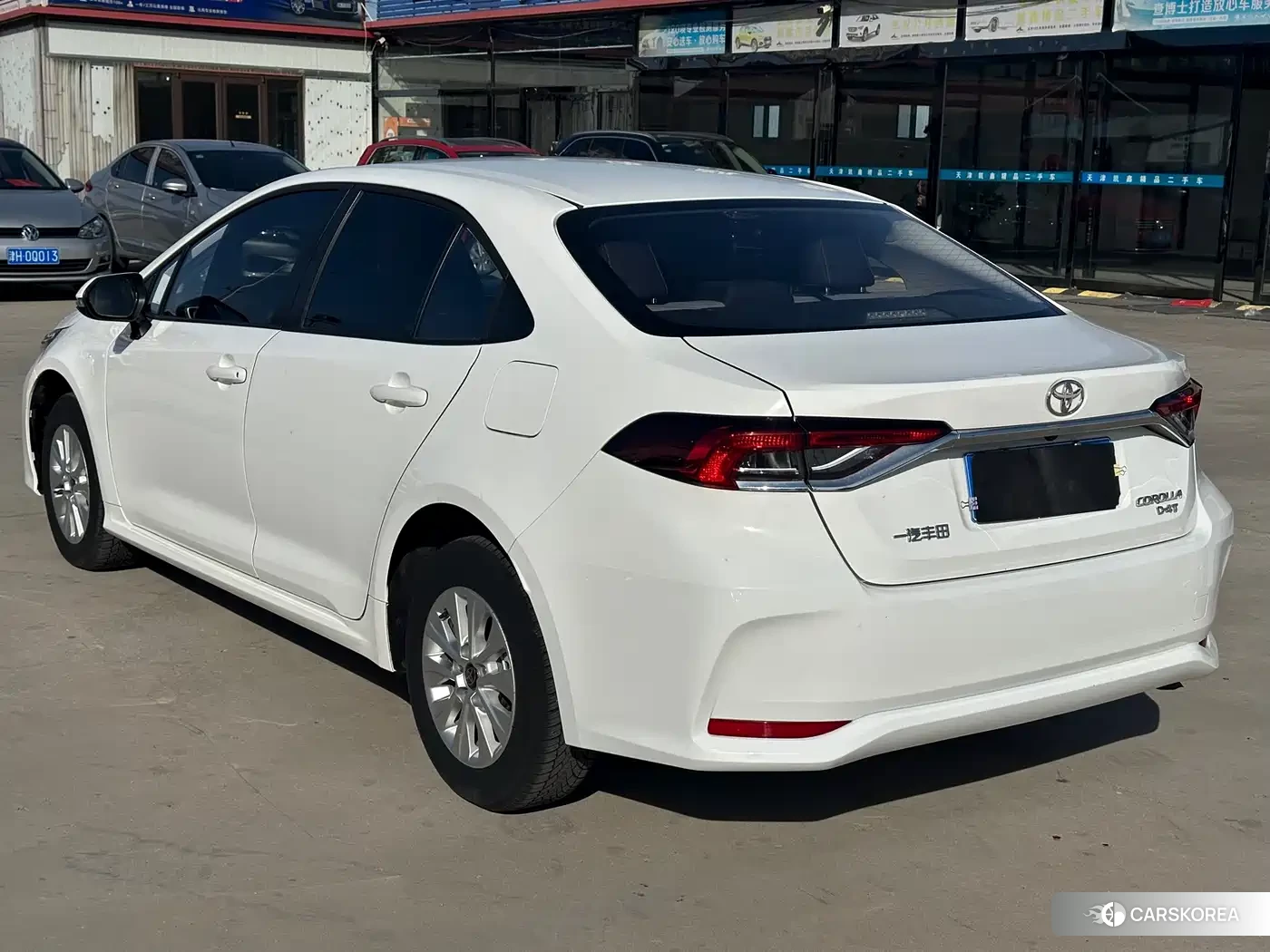 Toyota Corolla 2024 Белый из Китая, фото 6