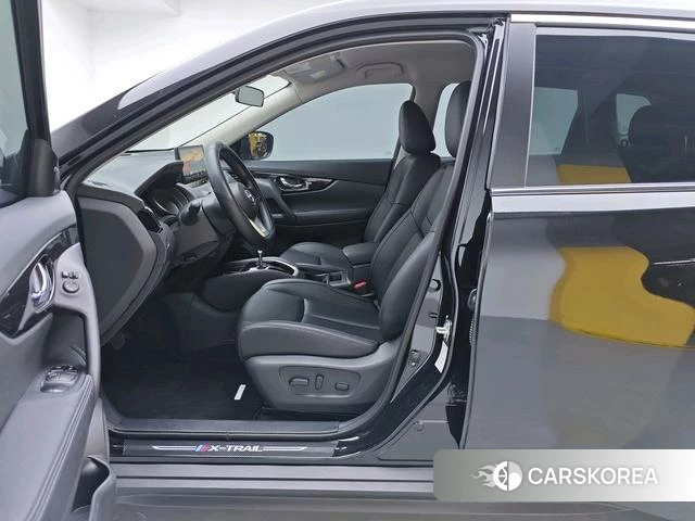 Nissan Qijun 2025 Черный из Китая, фото 6