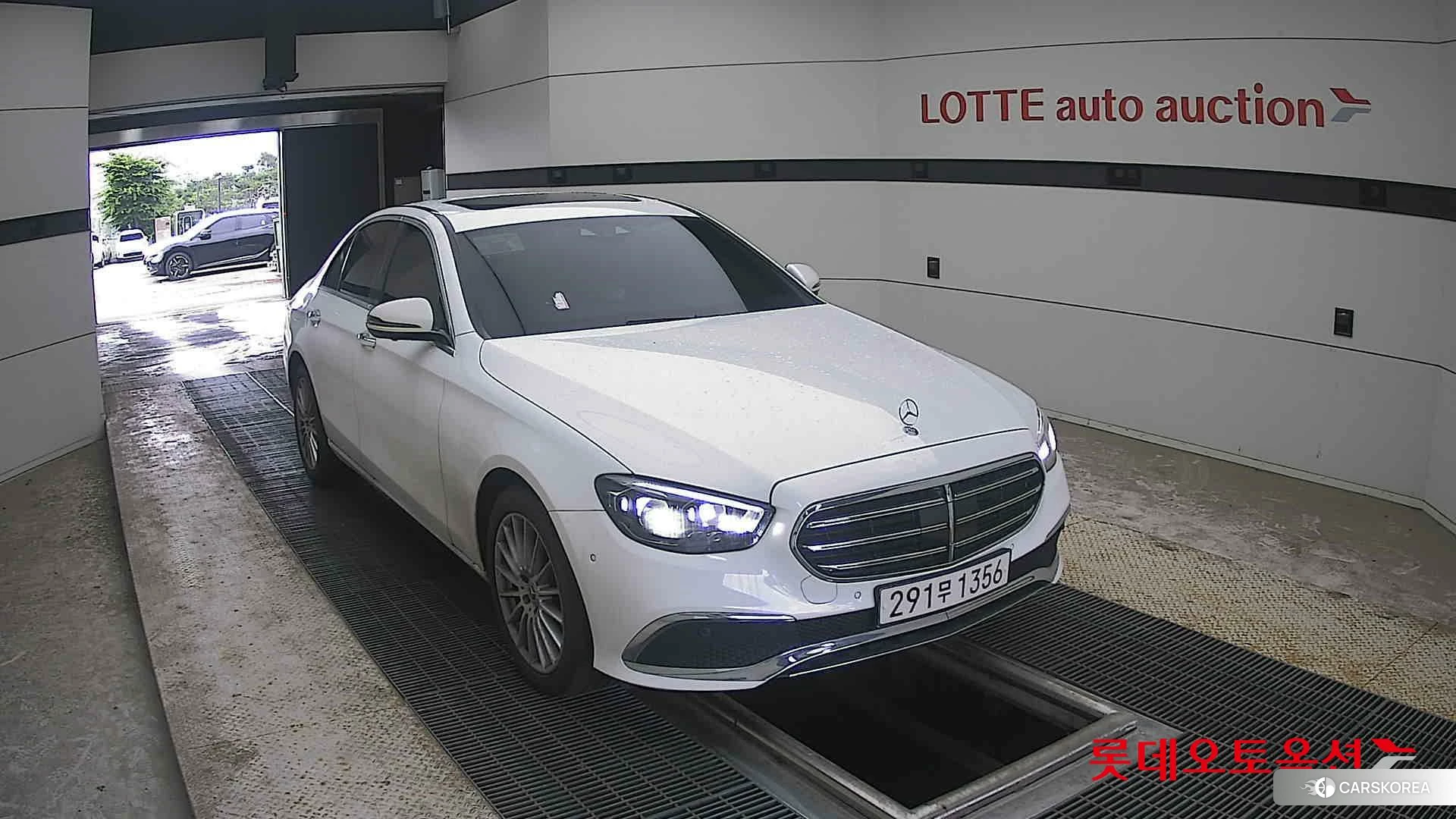 Mercedes-Benz Mercedes-Benz E250 2022 Белый из Кореи, фото 6