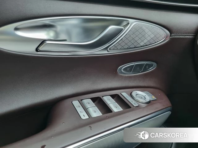 Genesis GV70 2021 Черный из Кореи, фото 6
