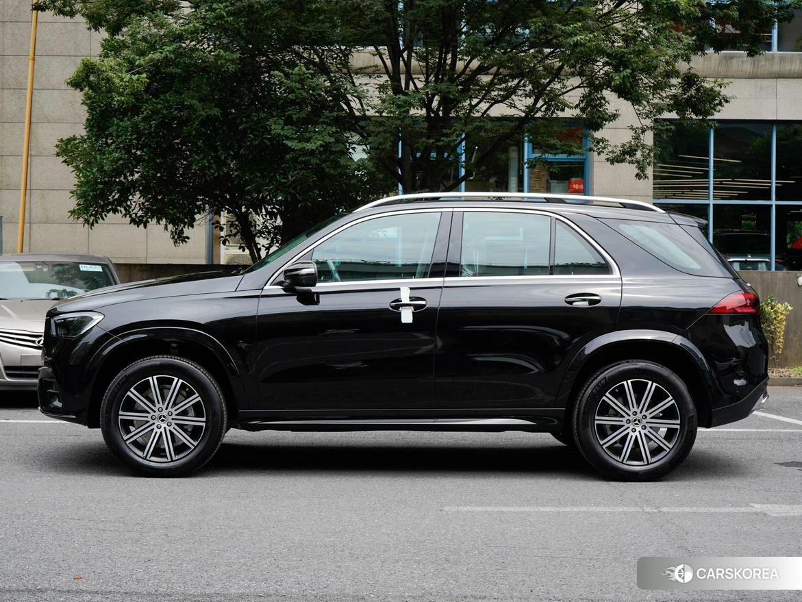 Mercedes-Benz GLE (import) 2024 Черный из Китая, фото 6