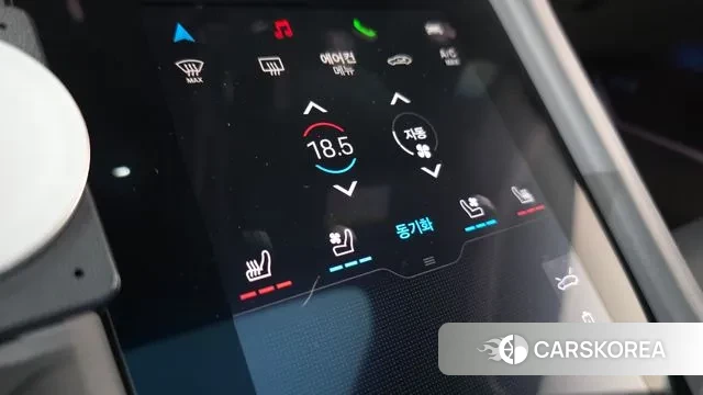 Porsche Taycan 2021 Серебристо-серый из Кореи, фото 6