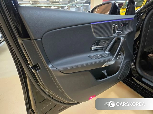 Mercedes-Benz A-Class W177 2023 Черный из Кореи, фото 6
