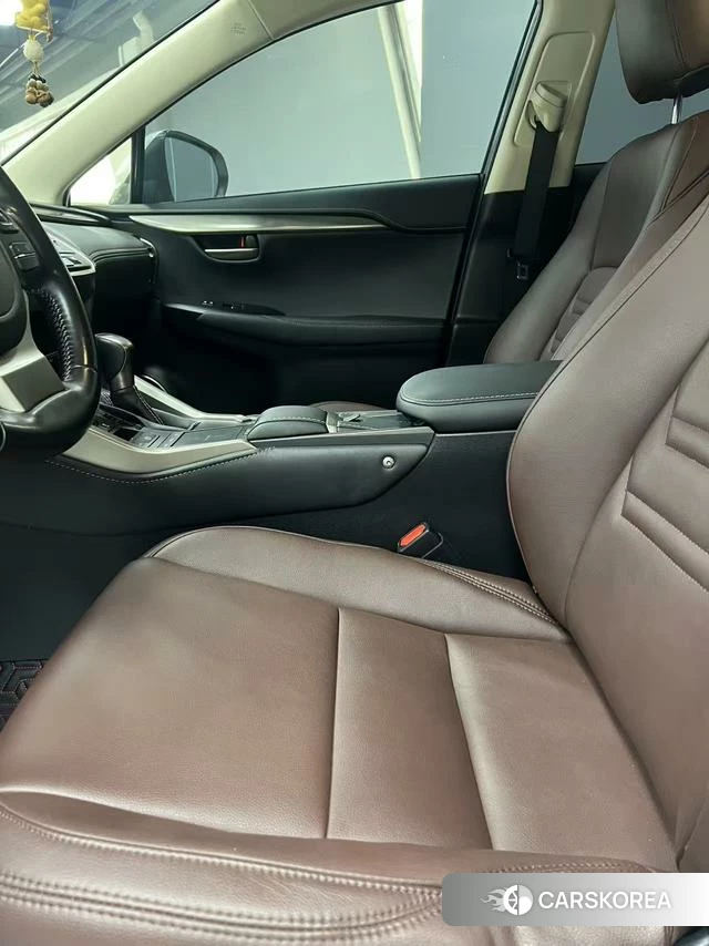 Lexus NX 2021 Белый из Китая, фото 6
