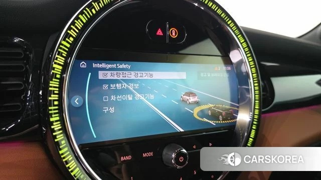 Mini Cooper S Convertible 2024 Черный из Кореи, фото 6