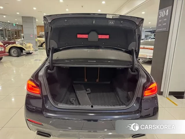 BMW 5 Series (G30) 2023 Черный из Кореи, фото 6