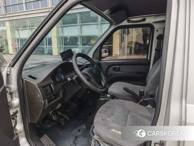 Wuling Automobile Wuling EV50 2023 Серебристо-серый из Китая, фото 6