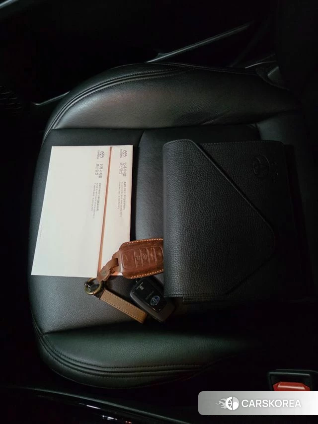 Toyota Prius 4th Generation 2018 Белый из Кореи, фото 6