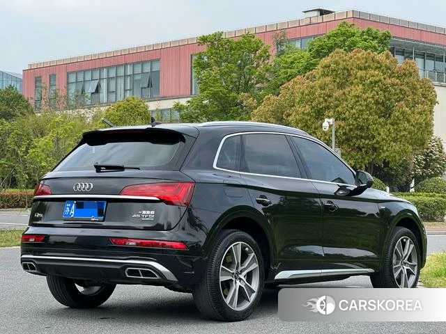 Audi Q5L 2022 Черный из Китая, фото 6