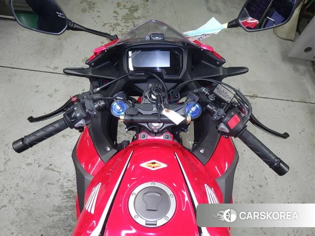 Проданный Honda CBR400R id 3994877 из Японии, фото 6