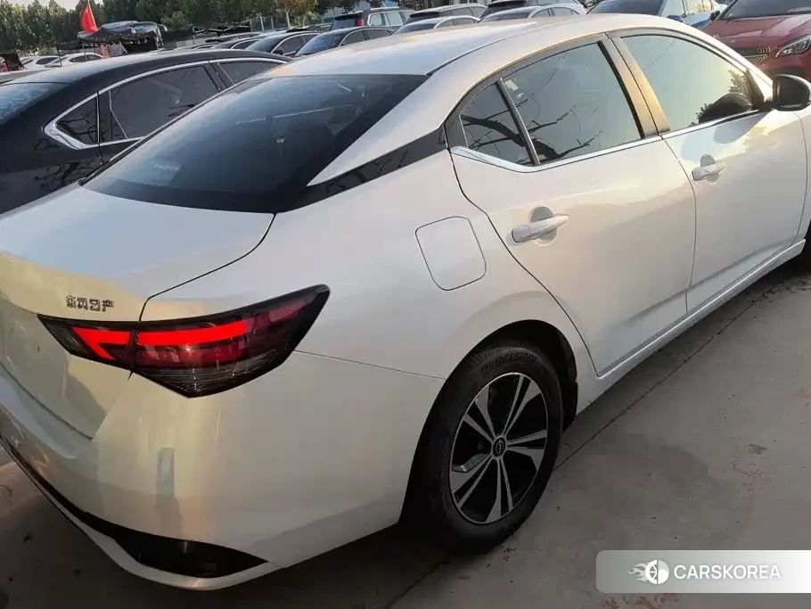 Nissan Sylphy id 4679690 из Китая 7