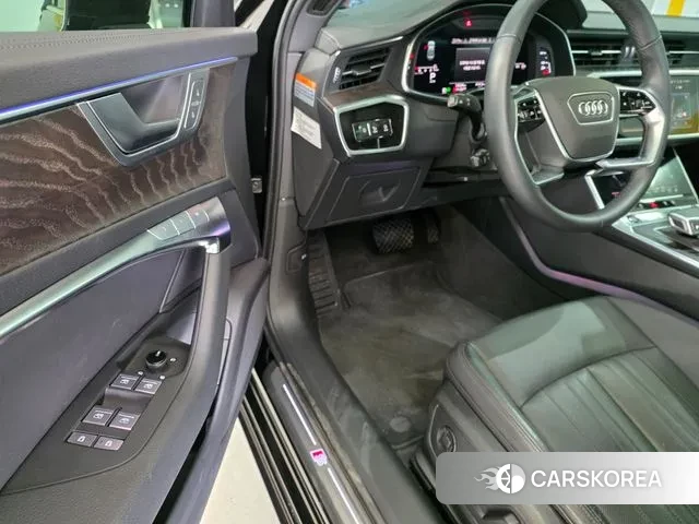 Audi A6 (C8) 2023 Черный из Кореи, фото 6