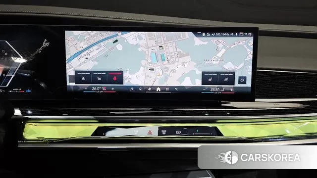 BMW 7 Series (G70) 2025 Серый из Кореи, фото 6