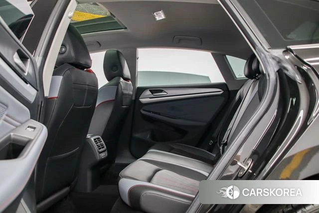 Volkswagen Lingdu 2023 Темно-серый из Китая, фото 6