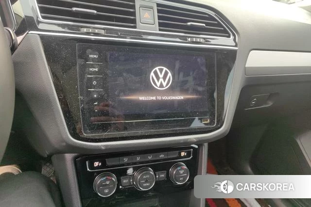 Volkswagen Tiguan L 2021 Серебристо-серый из Китая, фото 6