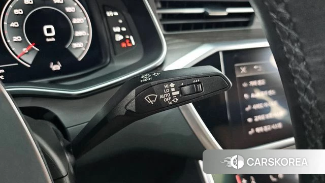 Audi A6 (C8) 2023 Черный из Кореи, фото 6