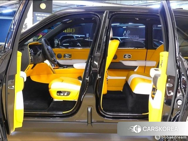 Rolls-Royce Cullinan 2023 Черный из Кореи, фото 6