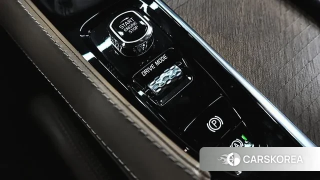 Volvo XC90 second Generation 2019 Черный из Кореи, фото 6