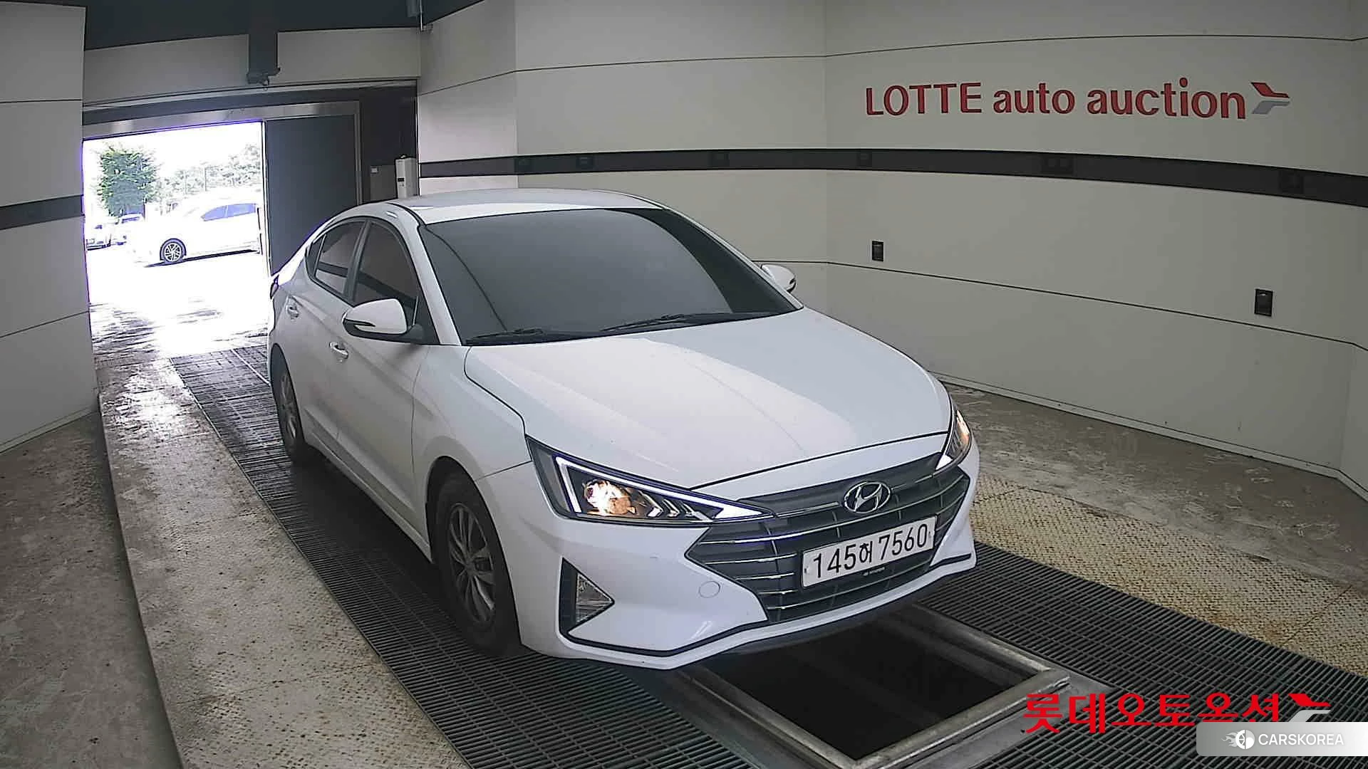 Hyundai Avante 2020 Polar White из Кореи, фото 6