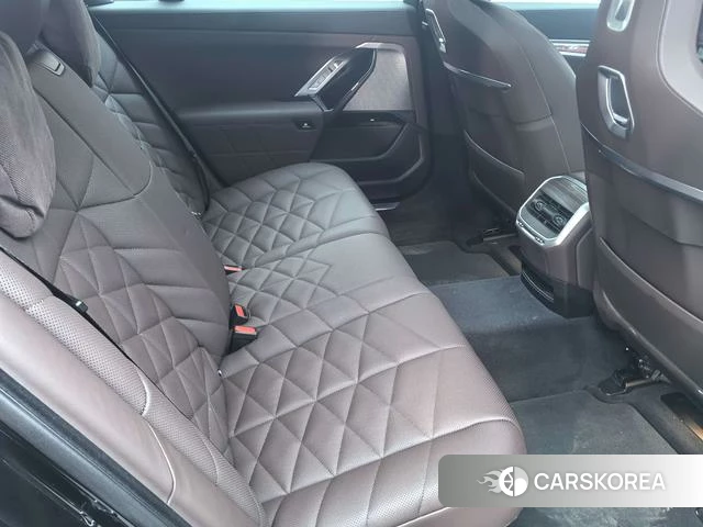 BMW 7 series id 4208741 из Китая 6