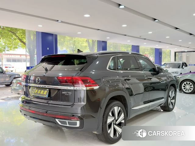 Volkswagen Tourang 2022 Черный из Китая, фото 6
