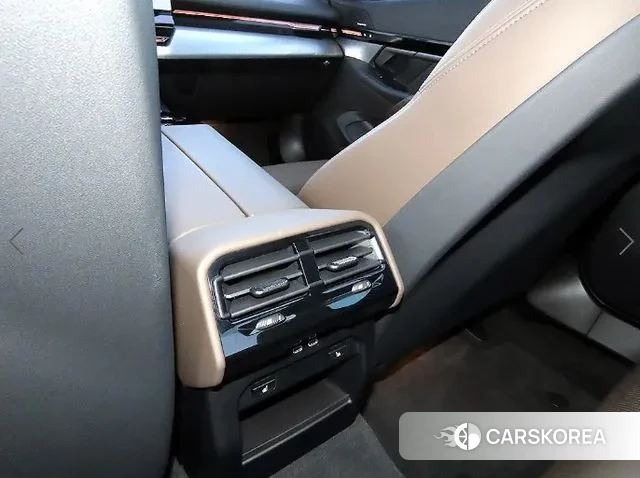 BMW 5 Series (G60) 2024 Серебряный из Кореи, фото 6