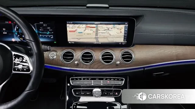 Mercedes-Benz E-Class W213 2018 Серебряный из Кореи, фото 6