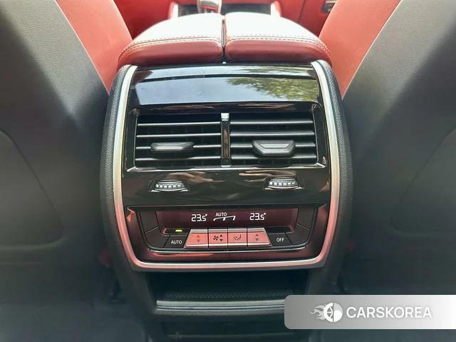 BMW X6 M 2025 Черный из Китая, фото 6