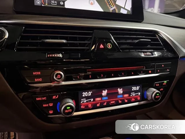 BMW 5 Series (G30) 2018 Серый из Кореи, фото 6