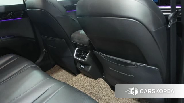 Hyundai Grandeur Hybrid (GN7) 2023 Белый из Кореи, фото 6