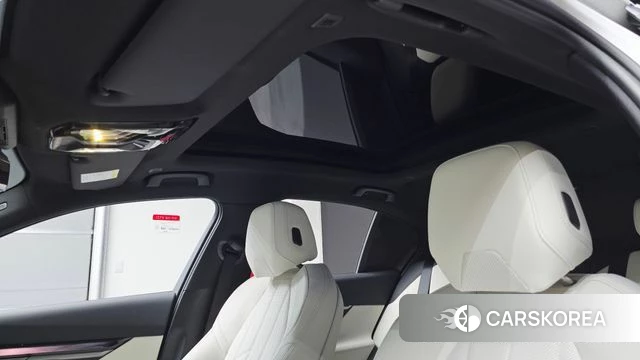 BMW 5 Series (G60) 2025 Белый из Кореи, фото 6