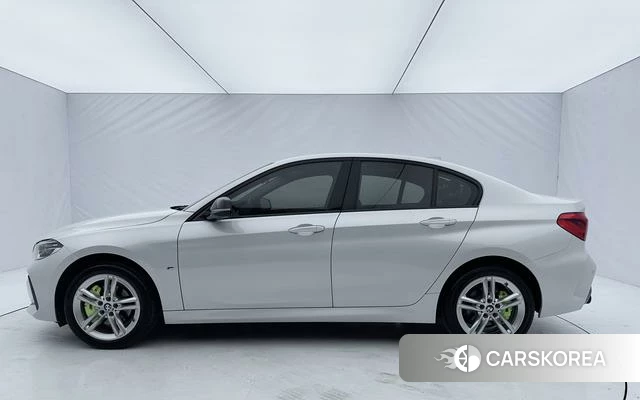 BMW 1 series 2022 Белый из Китая, фото 6