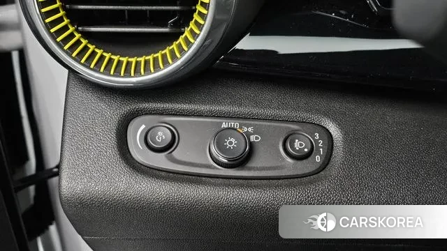 Chevrolet (GM Daewoo) Trax Crossover 2024 Белый из Кореи, фото 6