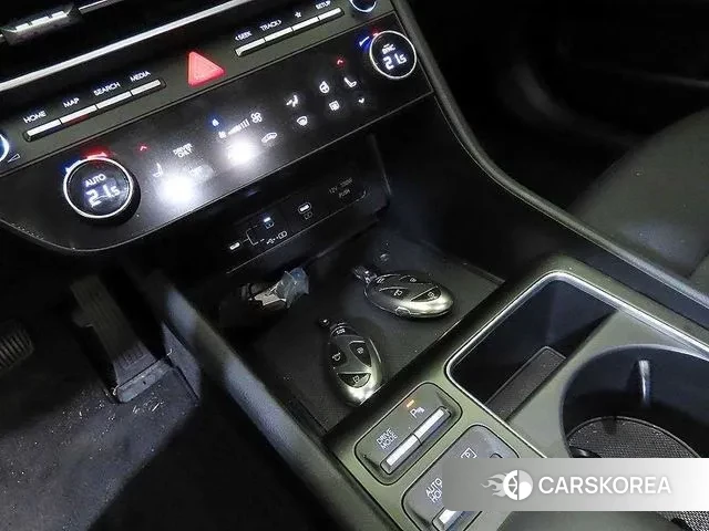 Hyundai Sonata D Edge Hybrid (DN8) 2023 Белый из Кореи, фото 6