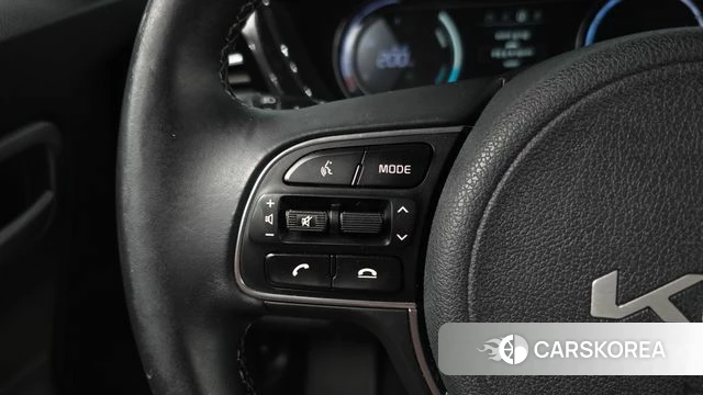 Kia Niro Plus 2022 Белый из Кореи, фото 6
