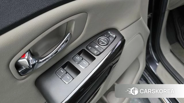 Kia The New Carnival 2018 Серый из Кореи, фото 6