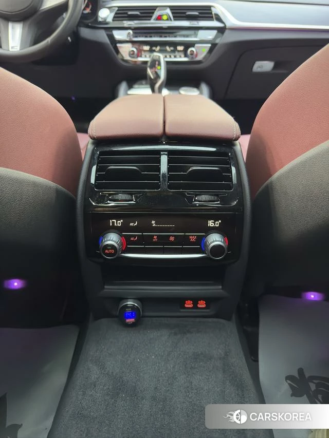 BMW 5 series 2023 Черный из Китая, фото 6