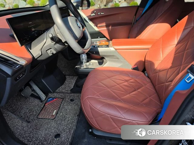 BMW iX 2023 Жемчужный цвет из Кореи, фото 6