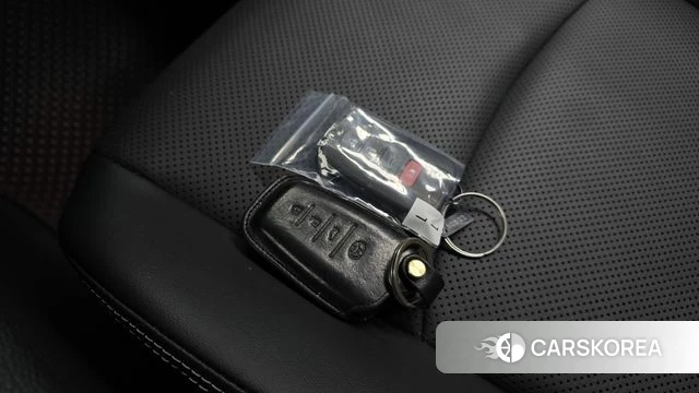 Toyota RAV4 5th Generation 2024 Черный из Кореи, фото 6