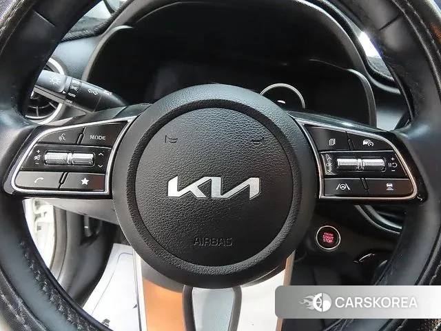Kia The New K3 2nd generation 2021 Белый из Кореи, фото 6