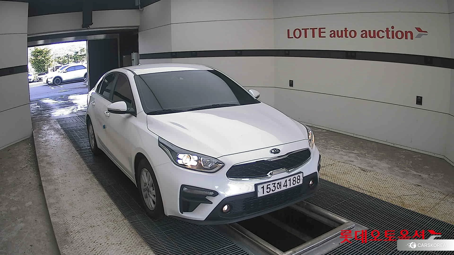 Kia K3 2021 Snow White Pearl из Кореи, фото 6