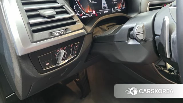 BMW X4 (G02) 2024 Черный из Кореи, фото 6