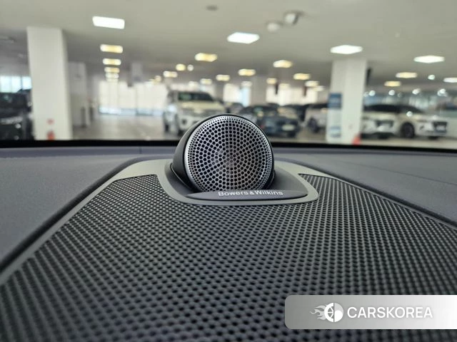 Volvo XC60 second Generation 2024 Белый из Кореи, фото 6