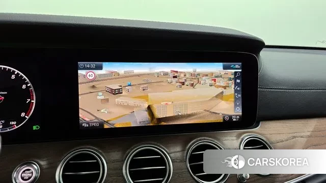 Mercedes-Benz E-Class W213 2020 Серебряный из Кореи, фото 6