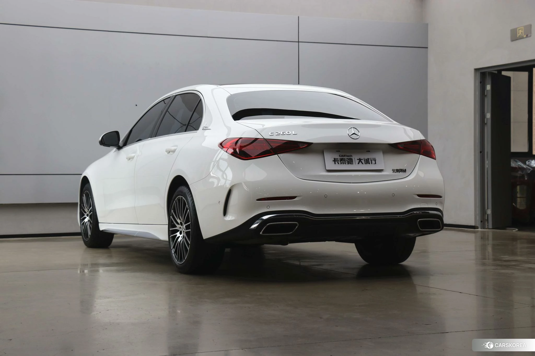 Mercedes-Benz Class C 2024 Белый из Китая, фото 6