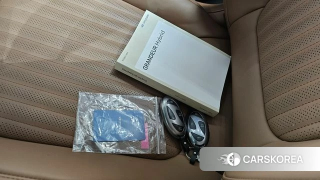 Hyundai Grandeur Hybrid (GN7) 2025 Черный из Кореи, фото 6