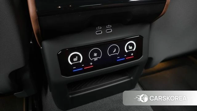BMW 5 Series (G60) 2025 Черный из Кореи, фото 6